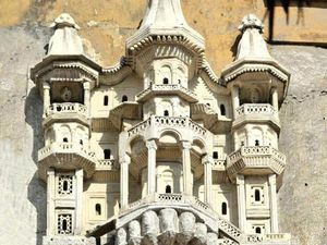 Istana Mungil Tapi Mewah, Khusus Buat Burung