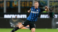 Selain Vecino, Inter juga mendatangkan Milan Skriniar dari Sampdoria. Bek 22 tahun ini ditebus sebesar 23 juta euro. (Foto: Emilio Andreoli/Getty Images Sport)