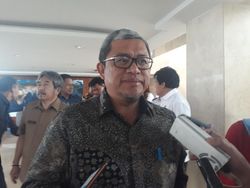 Gubernur Aher Jamin Perayaan Natal di Jabar Kondusif