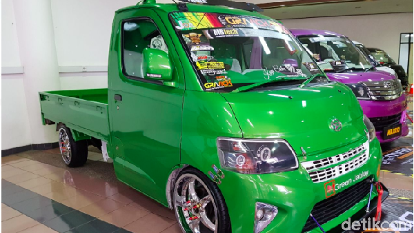 Foto: Jablay Hijau Pengangkut Mebel