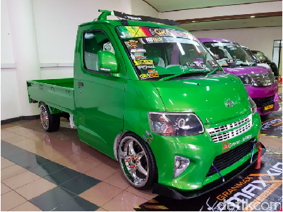 Foto: Jablay Hijau Pengangkut Mebel