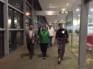 Tengah Malam, Menlu Retno Tiba di Myanmar untuk Bahas Rohingya