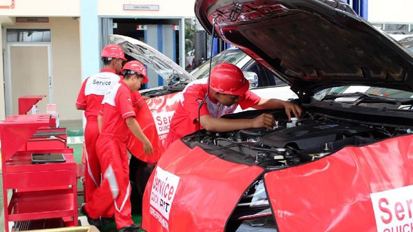 Mitsubishi Resmikan Diler Bengkulu