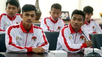 Tim pelajar U-18 berkekuatan 18 pemain.