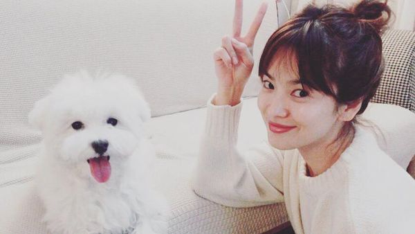 Foto: Bikin Iri, Wajah Song Hye Kyo yang Tetap Cantik Tanpa Makeup