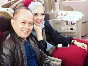 10 Artis yang Nikah dengan Pejabat, Ada yang Beda Usia 27 Tahun 10 Artis yang Nikah dengan Pejabat, Ada yang Beda Usia 27 Tahun