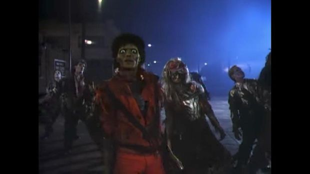 Dalam video 'Thriller', Michael Jackson tampil sebagai zombie dan meneror sang kekasih.