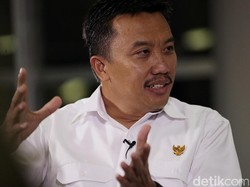 Menpora Buka-bukaan: Roy Suryo Belum Balikin Barang Negara Rp 9 M