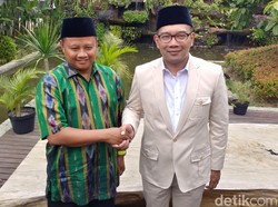 Uu Ruzhanul Ulum Temui Ridwan Kamil, Ada Apa?