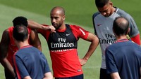 Satu lagi pemain PSG yang masa depannya sempat dispekulasikan, Lucas Moura. Demi menyeimbangkan neraca keuangan, PSG kabarnya sempat menawarkannya ke Tottenham Hotspur kendatipun sejauh ini ia masih jadi milik klub Prancis itu. (Foto: Benoit Tessier/REUTERS)
