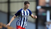 Di hari terakhir bursa transfer, Manchester City kabarnya ingin menggaet Jonny Evans dari West Bromwich Albion. Hal itu tak terwujud. (Foto: Clint Hughes/Getty Images)