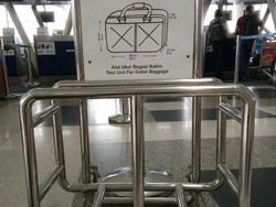 Penumpang Pesawat Harus Tahu Diri soal Barang Masuk Kabin