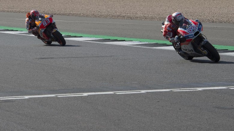 Dovizioso Nilai Marquez Akan Sulit Dikalahkan di Australia, tapi... Dovizioso Nilai Marquez Akan Sulit Dikalahkan di Australia, tapi...