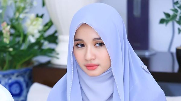 Foto: Inspirasi Hijab Laudya Cynthia Bella Saat Pengajian Jelang Nikah
