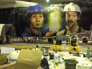 Di Balik Mural Pesawat Warkop DKI Reborn, Wajah Bersinar Laudya Cynthia Bella