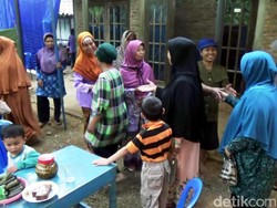 Tamu Tetap Datang Meski Pernikahan Sejenis di Purworejo Gagal