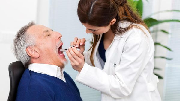 Masih Mau Merokok? Ini 10 Risiko yang Tak Bisa Diremehkan