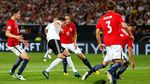 Pesta Setengah Lusin Gol Jerman
