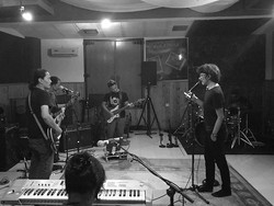 Melancholic Bitch Gelar Konser Akhir Pekan Ini