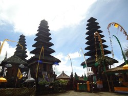 Pura Besakih Belum Berstatus Bangunan Cagar Budaya: Belum Direstui Warga
