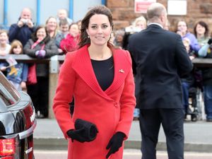 Hamil Anak Ke-3, Simak Lagi 10 Gaya Kehamilan Kate Middleton yang Stylish