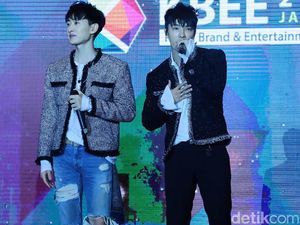 Super Junior Jualan Mantel Made in Indonesia, Netizen Heboh