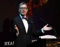 Gary Oldman memenangkan Best Actor di Oscar 2018 berkat aktingnya di 'Darkest Hour'.