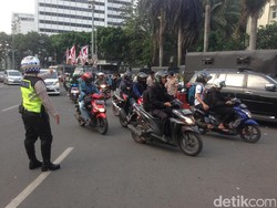 Massa Bela Rohingya Tinggalkan Bundaran HI, Jalan Imam Bonjol Dibuka
