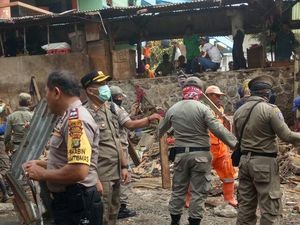 50 Kios Liar di Pasar Mitra Tambora Ditertibkan