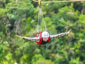 7 Lokasi Flying Fox di Indonesia, Referensi Kegiatan Libur Lebaran