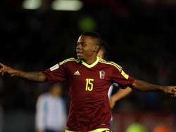 Argentina dikejutkan oleh gol Venezuela yang dicetak oleh Jhon Murillo pada menit ke-50. Foto: Martin Acosta/Reuters