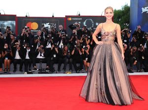 Makin Tua, Jennifer Lawrence Tidak Mau Punya Anak