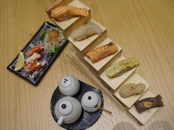Sushi Hiro: Uniknya Hiro Sushi Aburi yang Disajikan di Atas Anak Tangga Mungil
