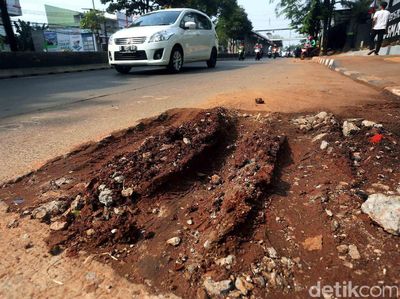 Foto: Galian Kabel Asal-asalan, Jalan Kembali Rusak