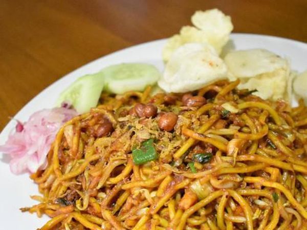 Sedapnya Mie Aceh yang Pedas Gurih Ada di Sini