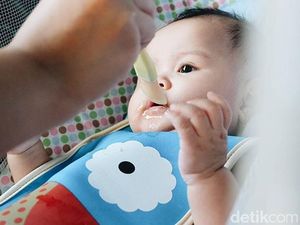 Bunda Wajib Tahu, 5 Tanda Si Kecil Siap Menerima MPASI Bunda Wajib Tahu, 5 Tanda Si Kecil Siap Menerima MPASI