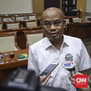 'Mendesak Arief Hidayat Mundur dari Ketua MK Disebut Wajar'