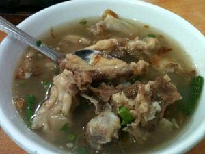 Nikmati Sop Kambing Berkuah Segar Gurih di 6 Tempat Ini