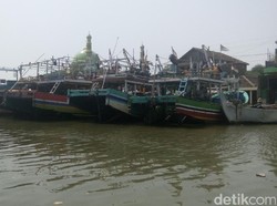 Cuaca Ekstrem, Nelayan Demak Pilih Sandarkan Perahu
