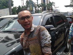Ngaku Hamil, Perempuan Ini Somasi Eks Suami Ayu Ting Ting
