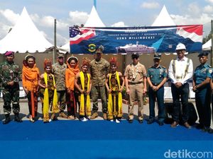 Jelang Latihan, Kapal Angkut Militer AS Sandar di Tanjungwangi