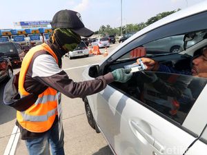 Kartu e-Money Dibagi Gratis per Mobil, Bagaimana Pengawasannya? Kartu e-Money Dibagi Gratis per Mobil, Bagaimana Pengawasannya?