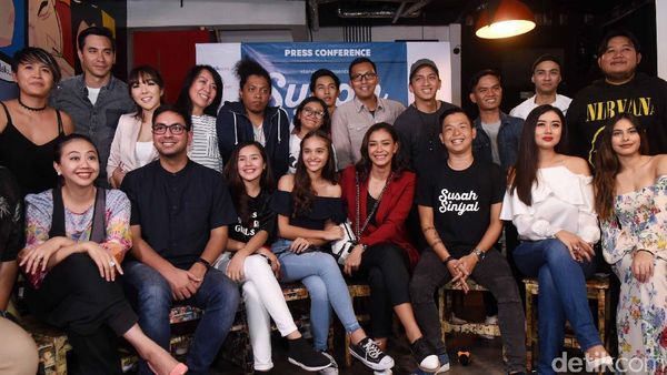 Karya Terbaru dari Ernest Prakarsa, Film Susah Sinyal