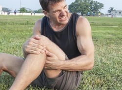 Mengenal Cedera Hamstring, Penyebab, dan Cara Mengobatinya