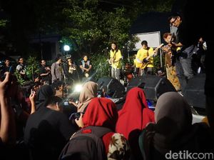 Sejumlah Musisi Ramaikan Konser Musik Peringati Kematian Munir Sejumlah Musisi Ramaikan Konser Musik Peringati Kematian Munir