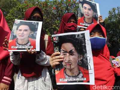 HMI-KAMMI Gelar Aksi Solidaritas untuk Rohingya di Kedubes Myanmar