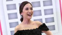 Lihat Lagi Senyum Manis Chelsea Olivia Sebelum Buang Gigi Gingsul
