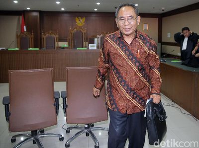 Hakim Jatuhkan Charles Jones Mesang 4 Tahun Penjara