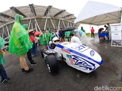 Mobil Formula Buatan Mahasiswa Yogya Siap Diadu
