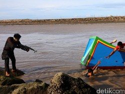 Teatrikal Pembantaian Warnai Aksi Solidaritas Rohingya di Aceh